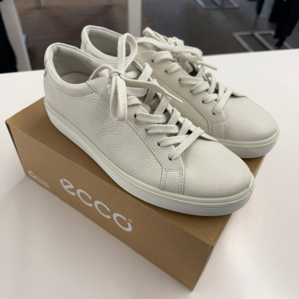 Ecco Soft 60 Leather Sneaker- sz EU40/US9-9.5